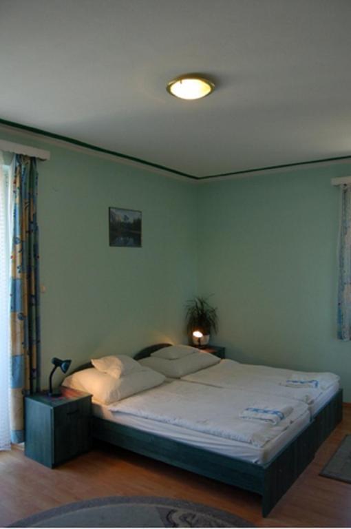 Apartmanhaz Cedrus 8 ซาลาคาโรส ภายนอก รูปภาพ